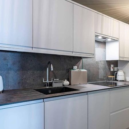 Modern, Relaxing 1 Bed Apartment Bath Exterior foto