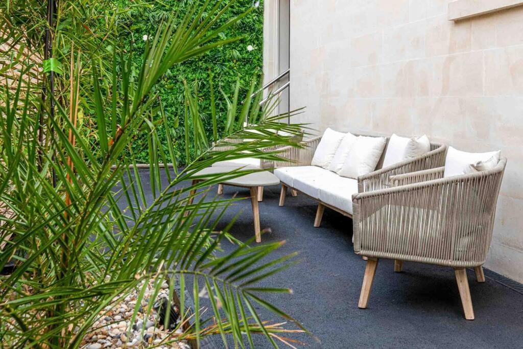 Modern, Relaxing 1 Bed Apartment Bath Exterior foto